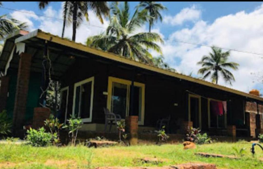 Riverstone Riverfront Farmhouse ゴカルナ エクステリア 写真